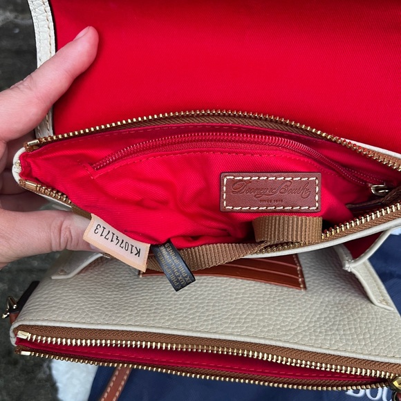 Dooney & Bourke Hunter Crossbody Bag in Bone - Picture 4 of 6